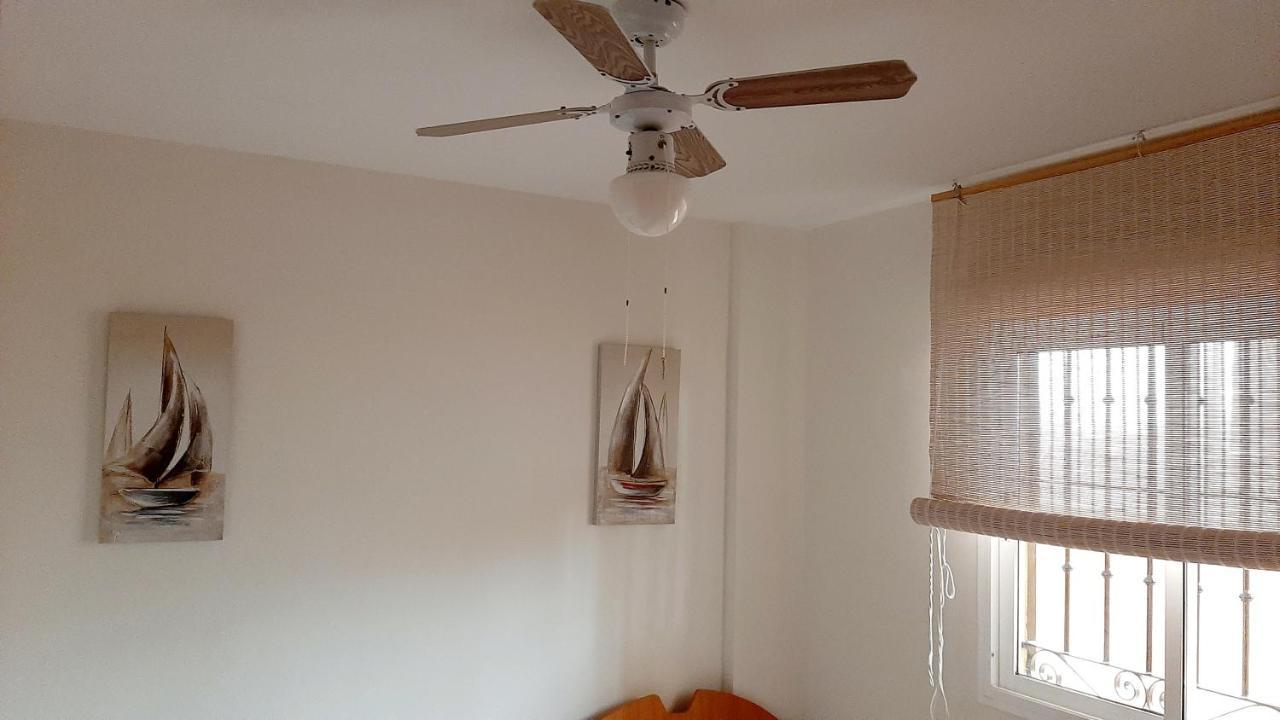 Apartamento De 2 Dormitorios, Gran Terraza, Vistas Al Mar Cerca Playa Carvajal Benalmadena Bagian luar foto