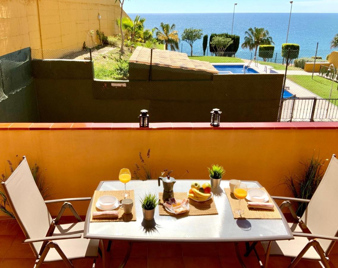 Apartamento De 2 Dormitorios, Gran Terraza, Vistas Al Mar Cerca Playa Carvajal Benalmadena Bagian luar foto