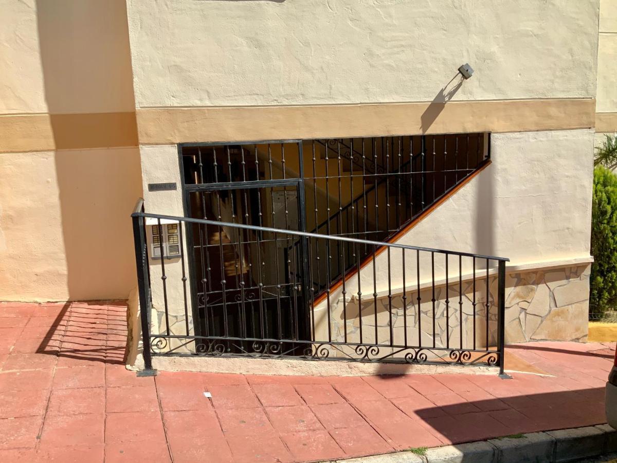 Apartamento De 2 Dormitorios, Gran Terraza, Vistas Al Mar Cerca Playa Carvajal Benalmadena Bagian luar foto