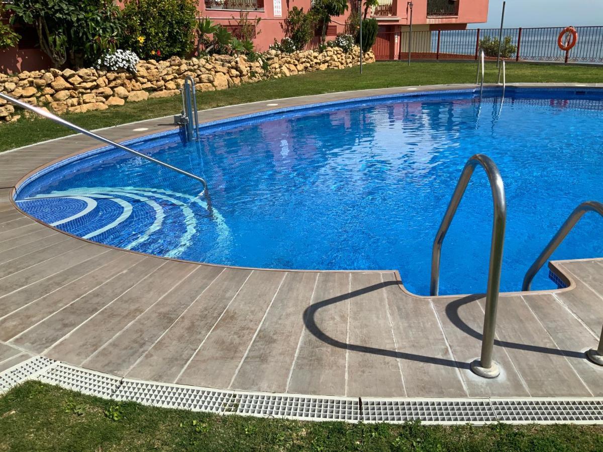 Apartamento De 2 Dormitorios, Gran Terraza, Vistas Al Mar Cerca Playa Carvajal Benalmadena Bagian luar foto