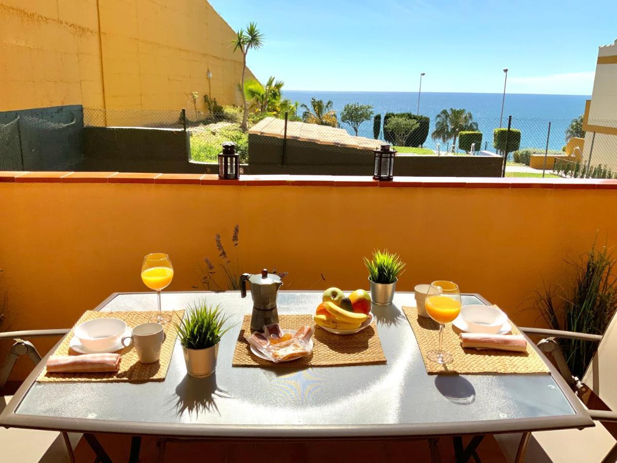 Apartamento De 2 Dormitorios, Gran Terraza, Vistas Al Mar Cerca Playa Carvajal Benalmadena Bagian luar foto