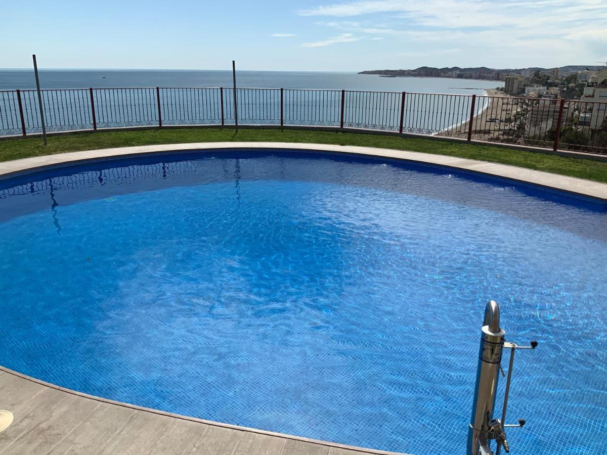 Apartamento De 2 Dormitorios, Gran Terraza, Vistas Al Mar Cerca Playa Carvajal Benalmadena Bagian luar foto