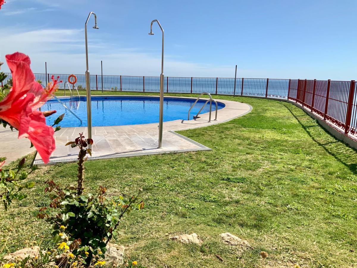 Apartamento De 2 Dormitorios, Gran Terraza, Vistas Al Mar Cerca Playa Carvajal Benalmadena Bagian luar foto