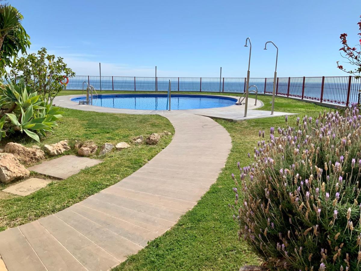 Apartamento De 2 Dormitorios, Gran Terraza, Vistas Al Mar Cerca Playa Carvajal Benalmadena Bagian luar foto