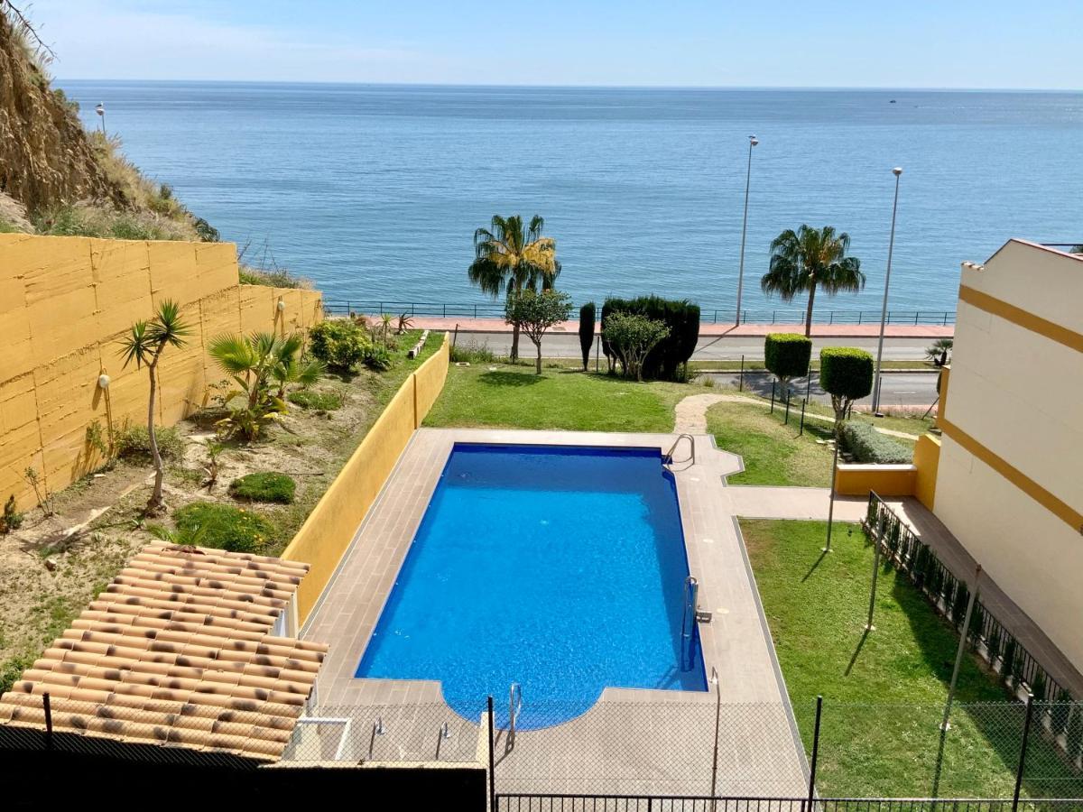 Apartamento De 2 Dormitorios, Gran Terraza, Vistas Al Mar Cerca Playa Carvajal Benalmadena Bagian luar foto